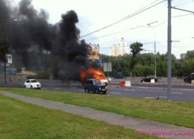 Best gifs9 real car explosion