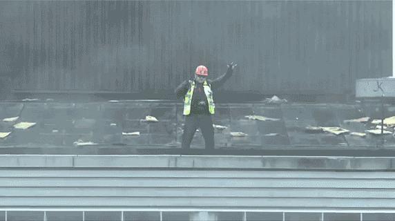 The most badass construction worker ever